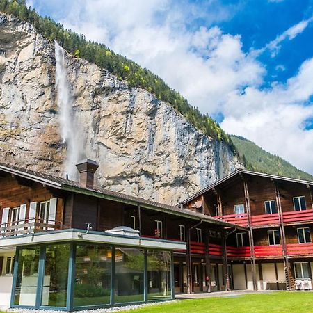 Alpine Base Hostel - Adults Only 劳特布龙嫩 外观 照片